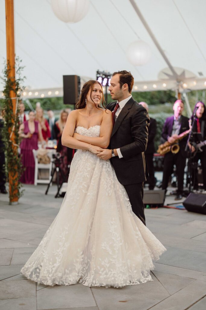 bride and groom first dance at Inn at Taughannock Falls wedding
