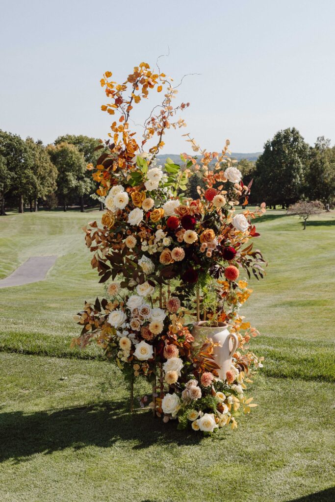 fall wedding floral ceremony arrangements