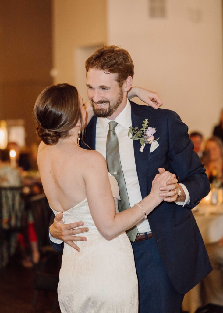 bride and groom first dance