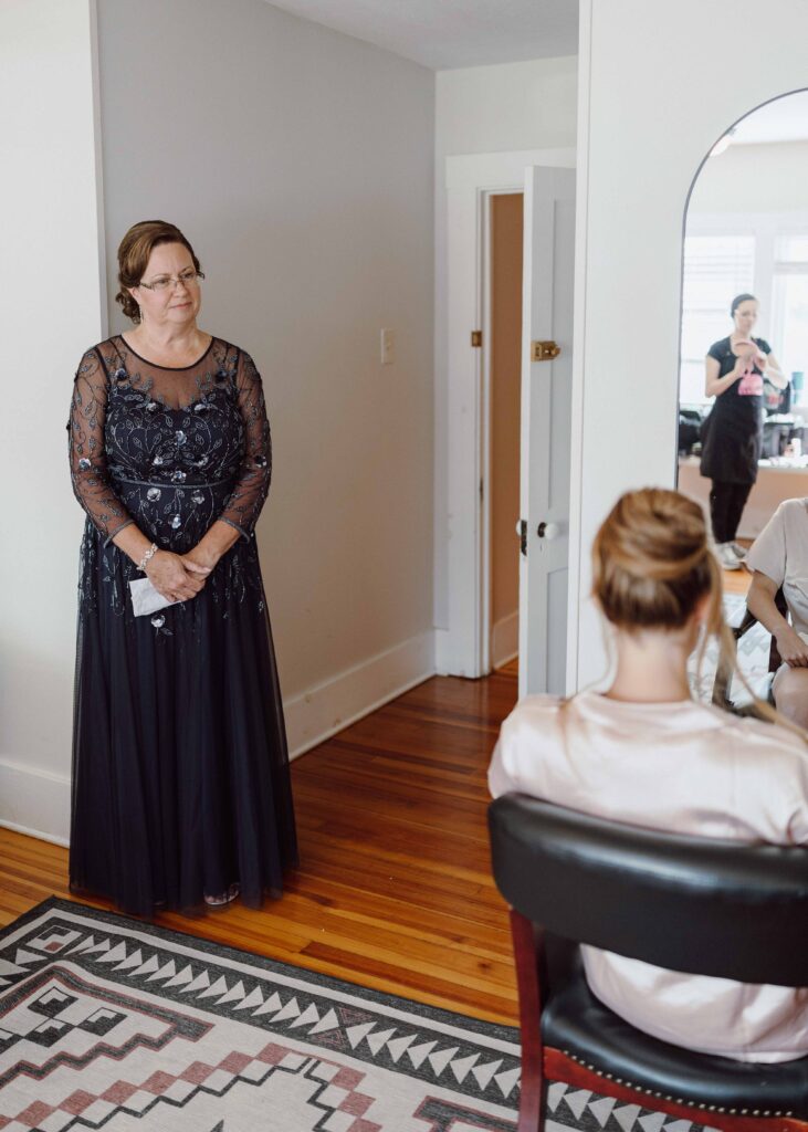 getting ready fro vanderkamp ny wedding